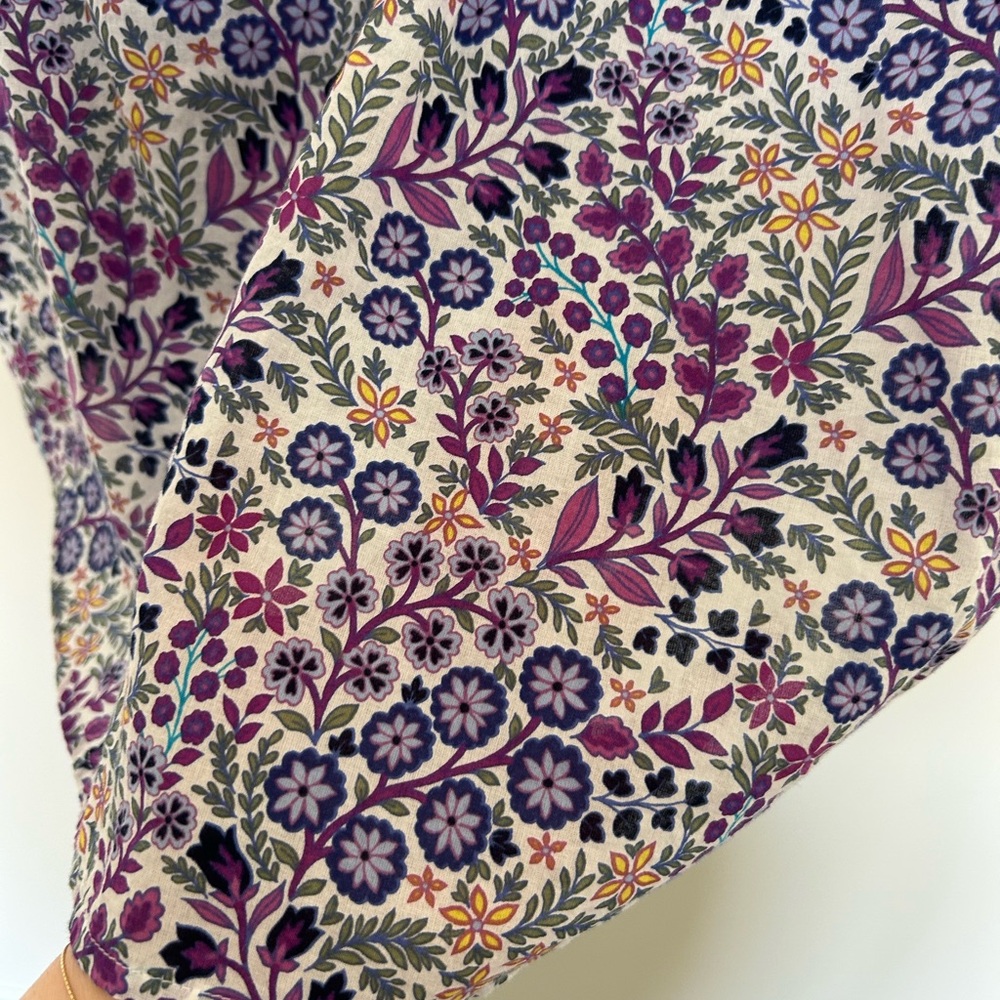 Talbots Half Sleeve V Neck Smocked Shoulder Purple Floral Blouse Top Size Small‎ - Picture 4 of 7